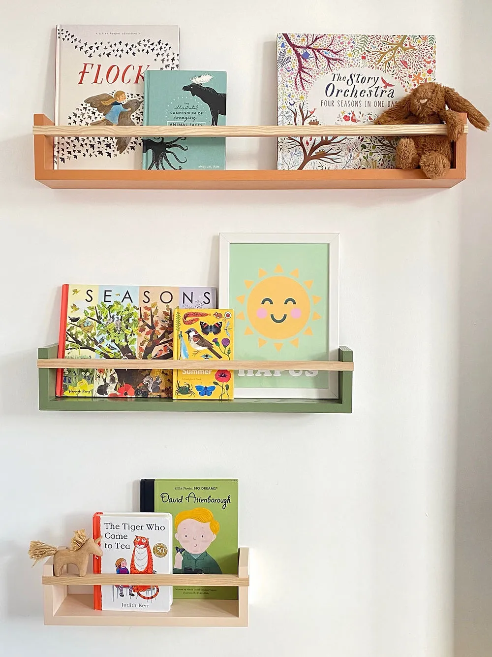 Autumns Corner - The Colour Pop Bookshelf