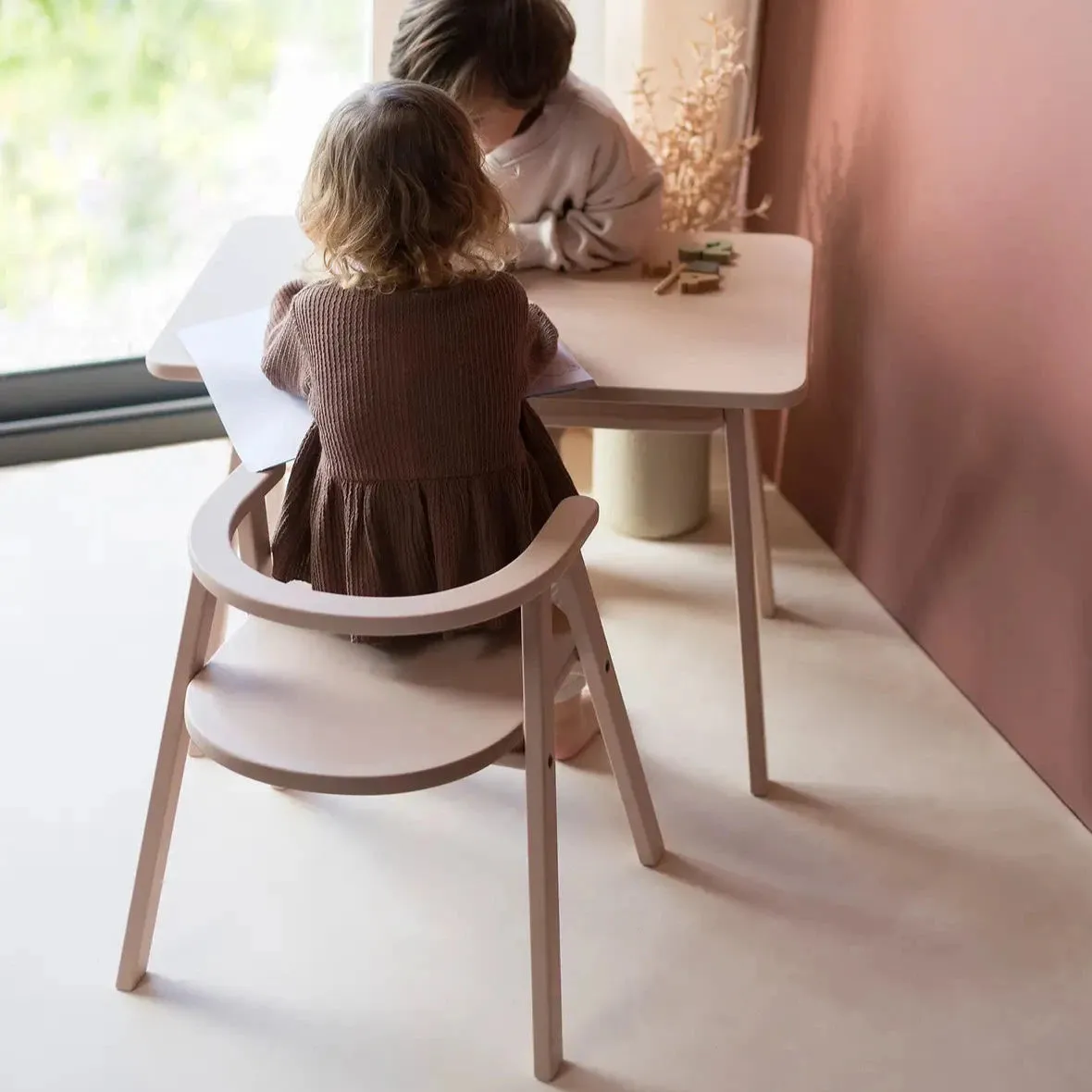 Nobodinoz Growing Green Chair - Blush