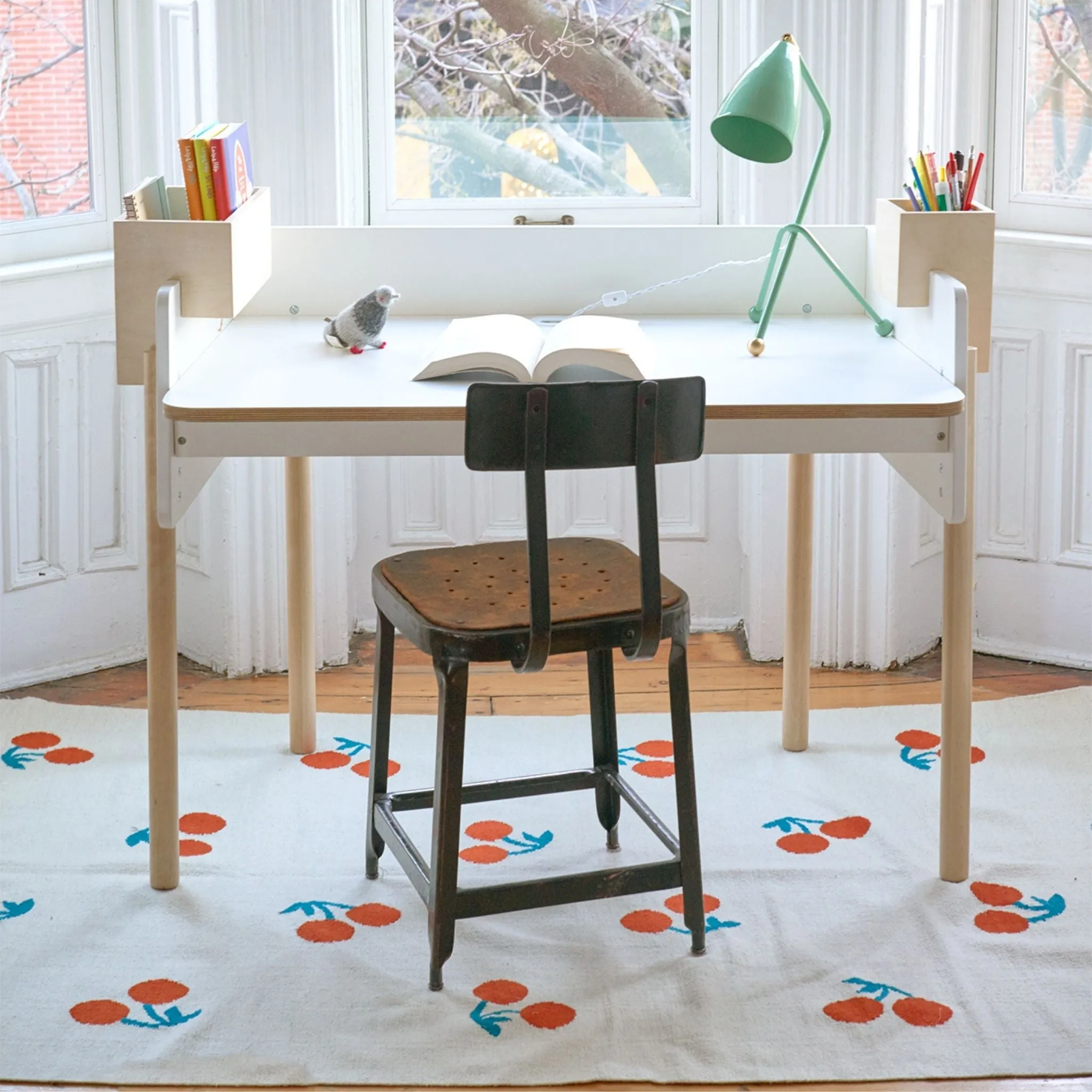 Oeuf NYC Brooklyn Desk - White/Birch