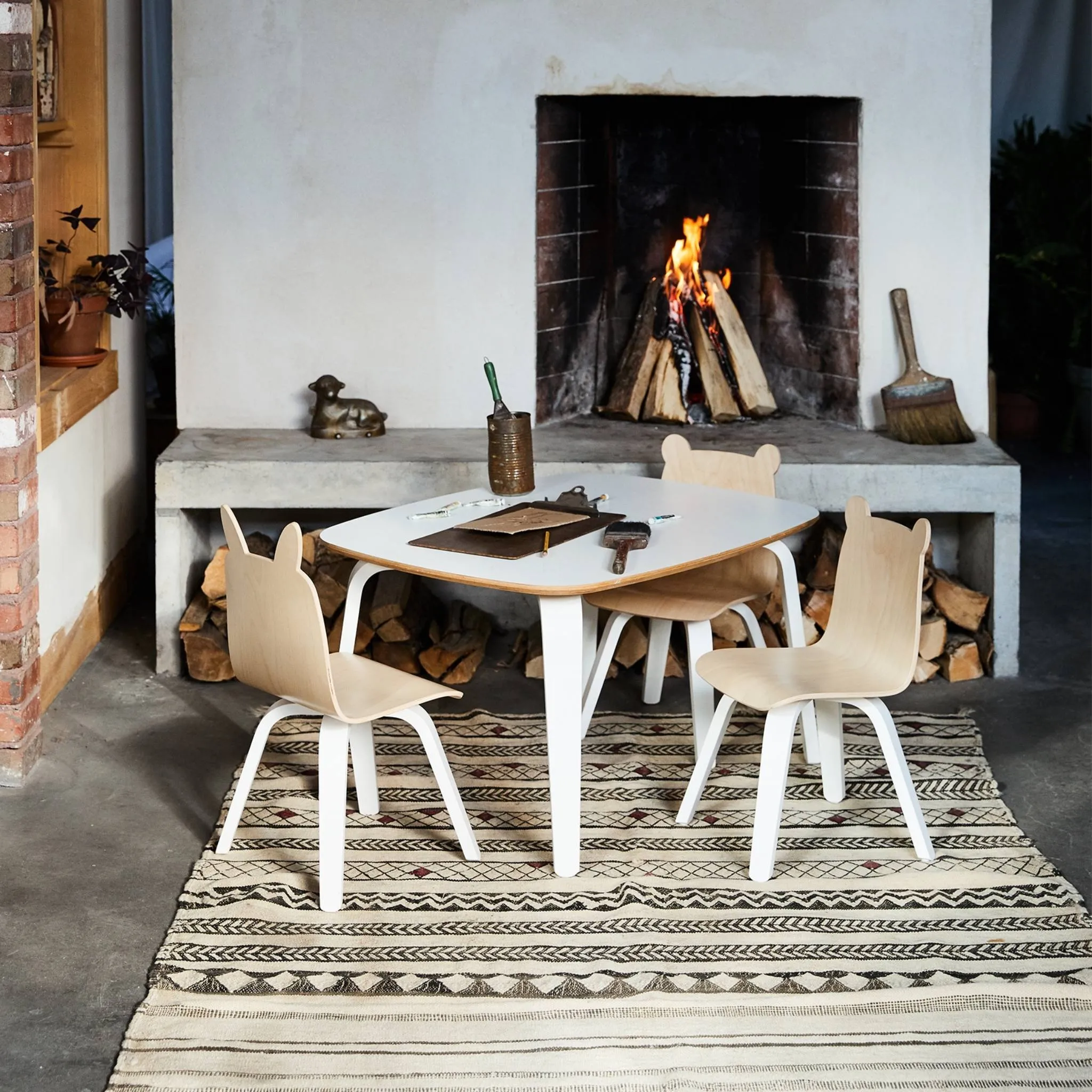 Oeuf NYC Play Table - White