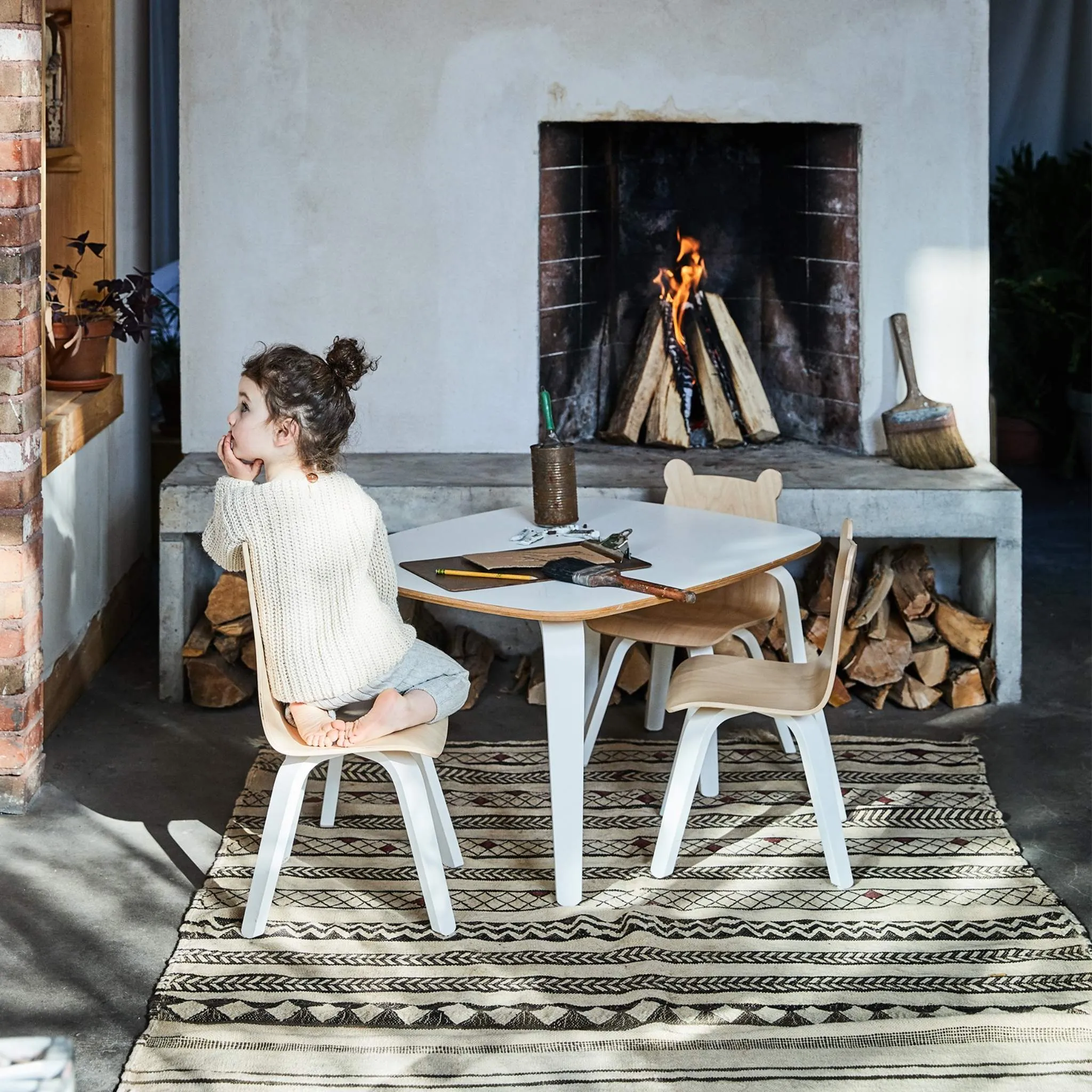 Oeuf NYC Play Table - White