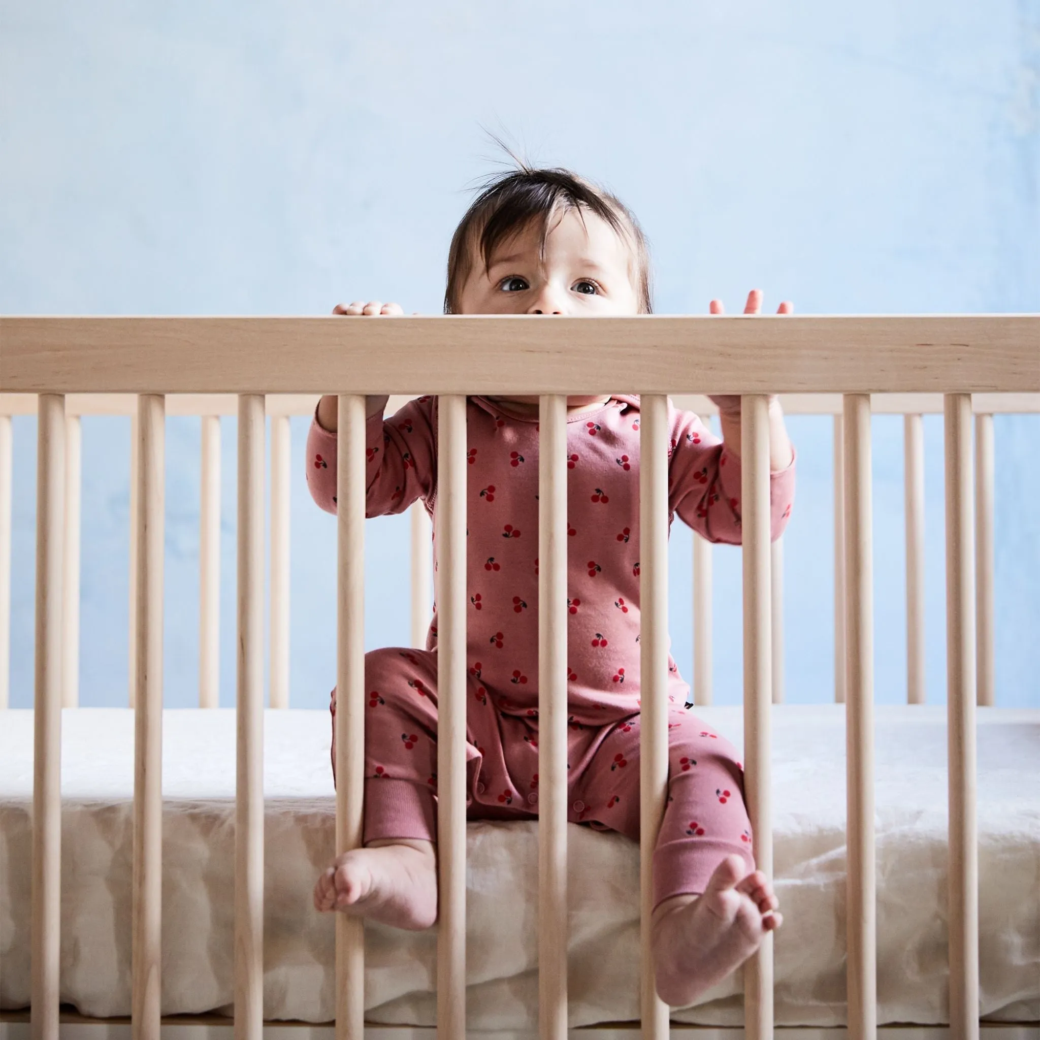 Oeuf NYC Sparrow Cot Bed - Birch