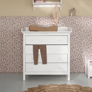 Oliver Furniture Seaside 4 Drawer Nursery Dresser
