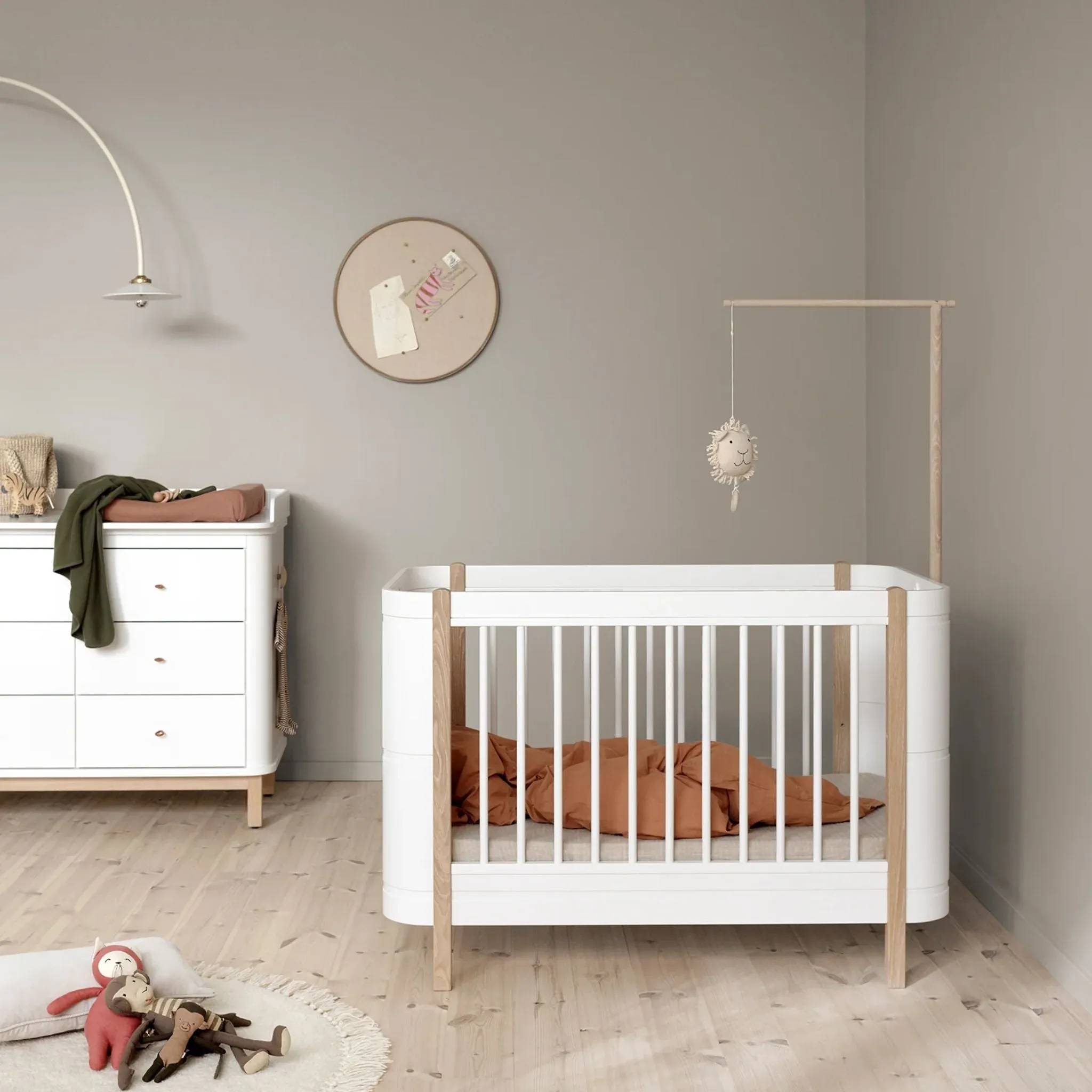 Oliver Furniture Wood Mini   Canopy & Mobile Holder - Oak