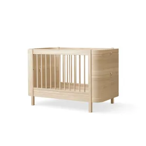 Oliver Furniture Wood Mini  Cot Bed Incl. Junior Kit - Oak (0-9years)
