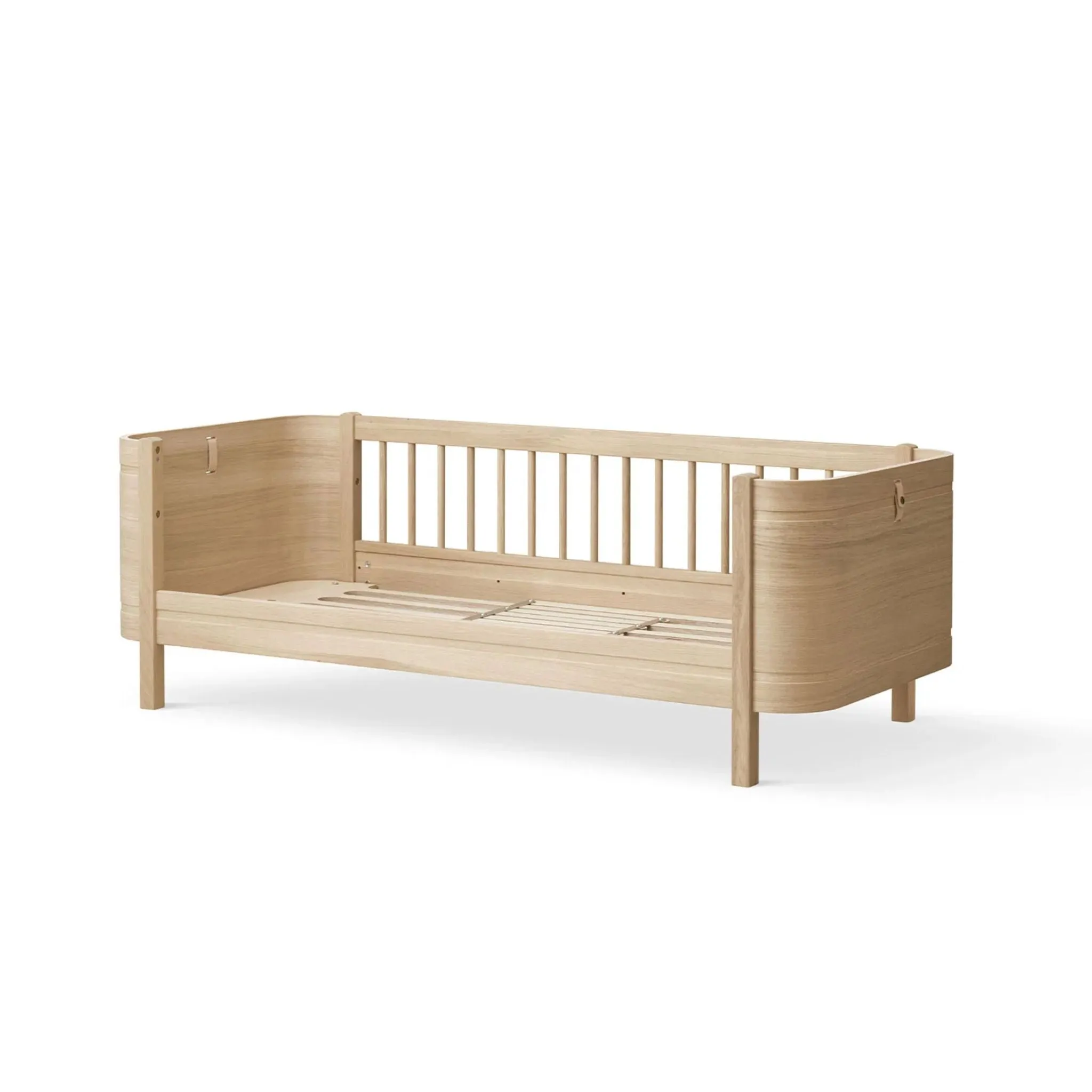 Oliver Furniture Wood Mini  Cot Bed Incl. Junior Kit - Oak (0-9years)