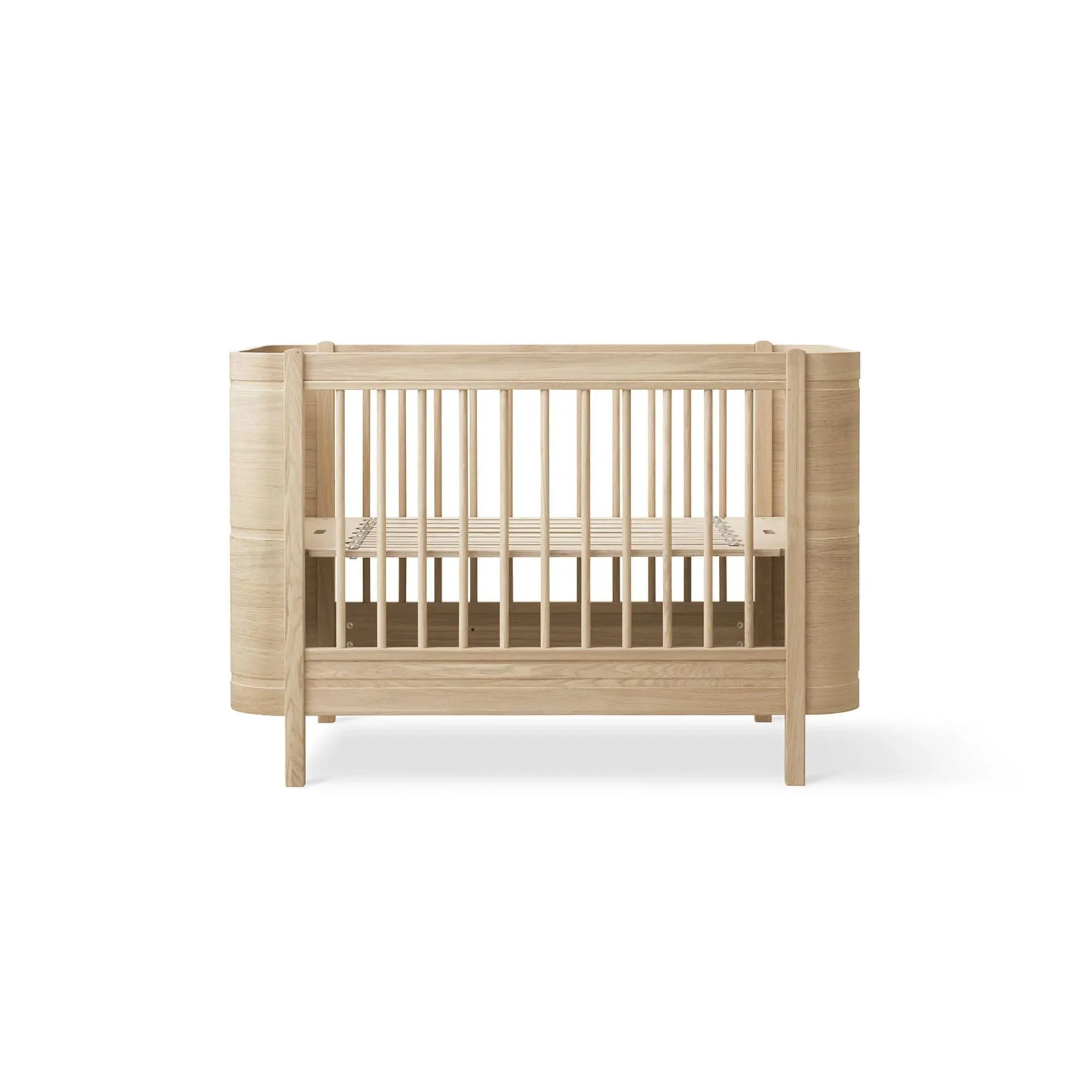 Oliver Furniture Wood Mini  Cot Bed Incl. Junior Kit - Oak (0-9years)