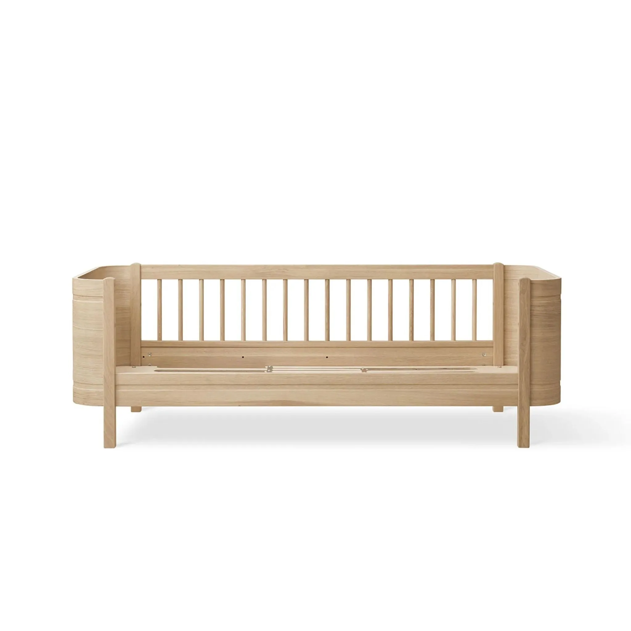 Oliver Furniture Wood Mini  Cot Bed Incl. Junior Kit - Oak (0-9years)