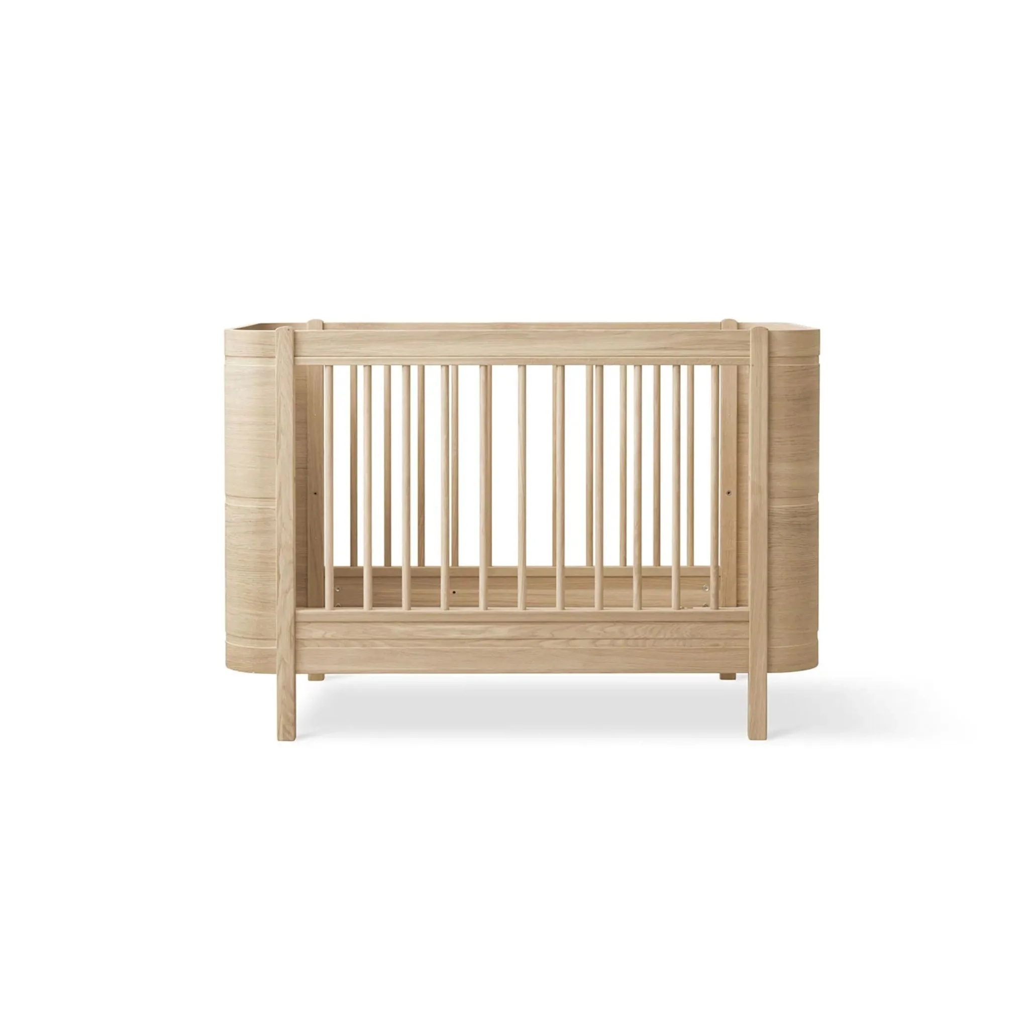 Oliver Furniture Wood Mini  Cot Bed Incl. Junior Kit - Oak (0-9years)