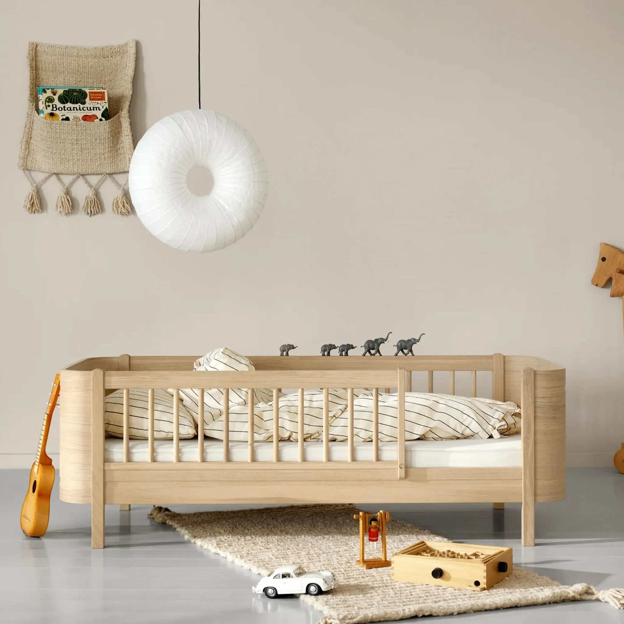 Oliver Furniture Wood Mini  Cot Bed Incl. Junior Kit - Oak (0-9years)