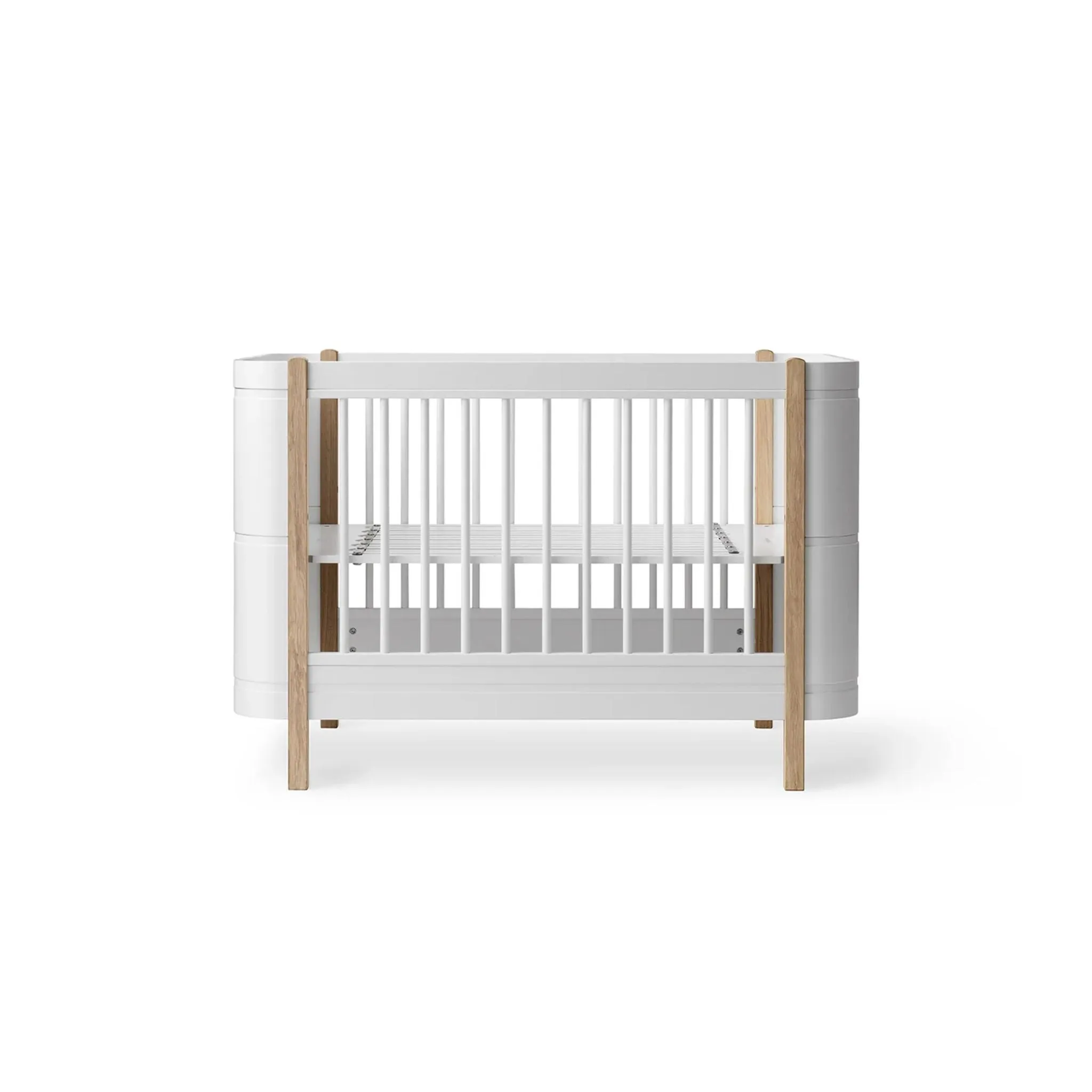 Oliver Furniture Wood Mini  Cot Bed - White/Oak