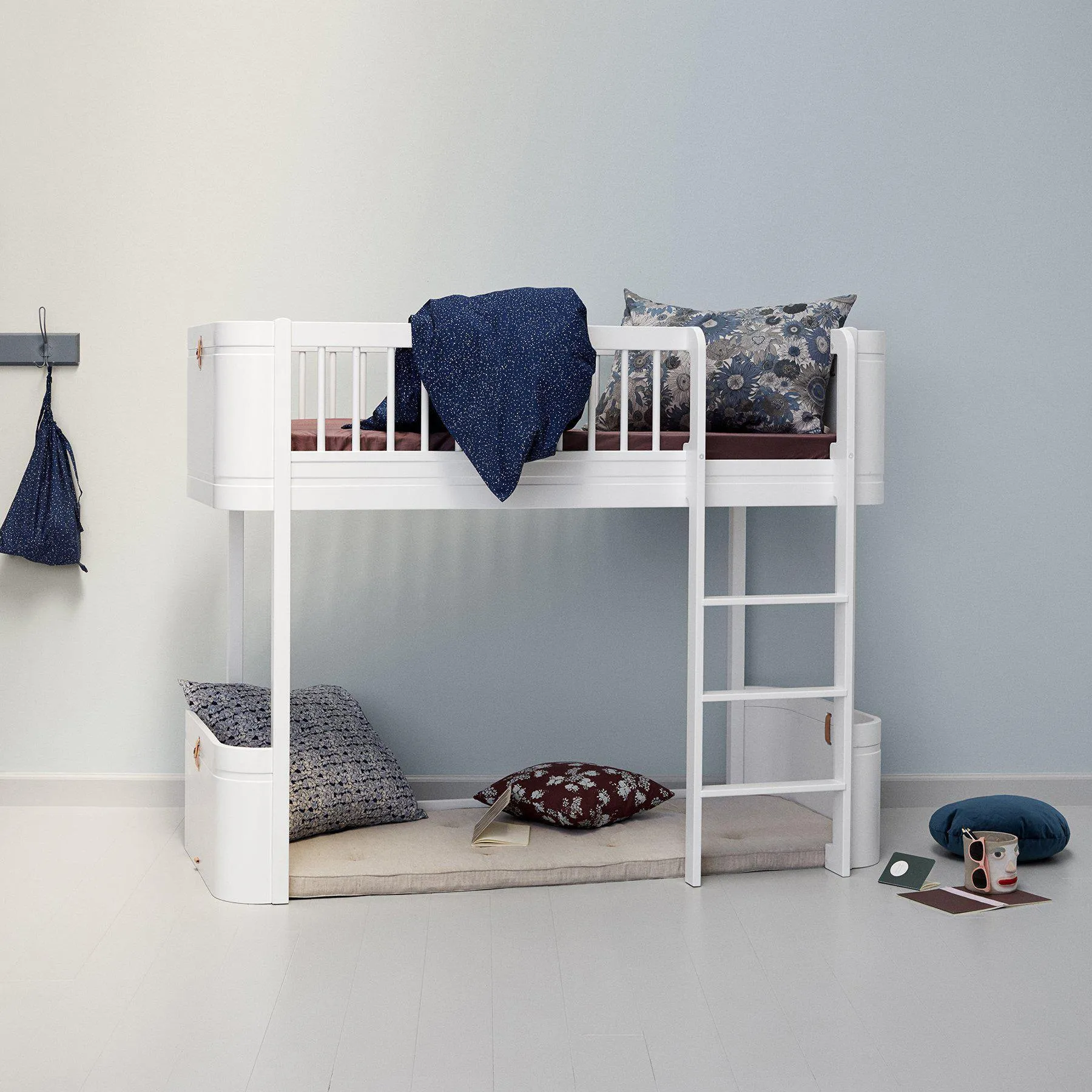 Oliver Furniture Wood Mini  Low Loft Bed - White