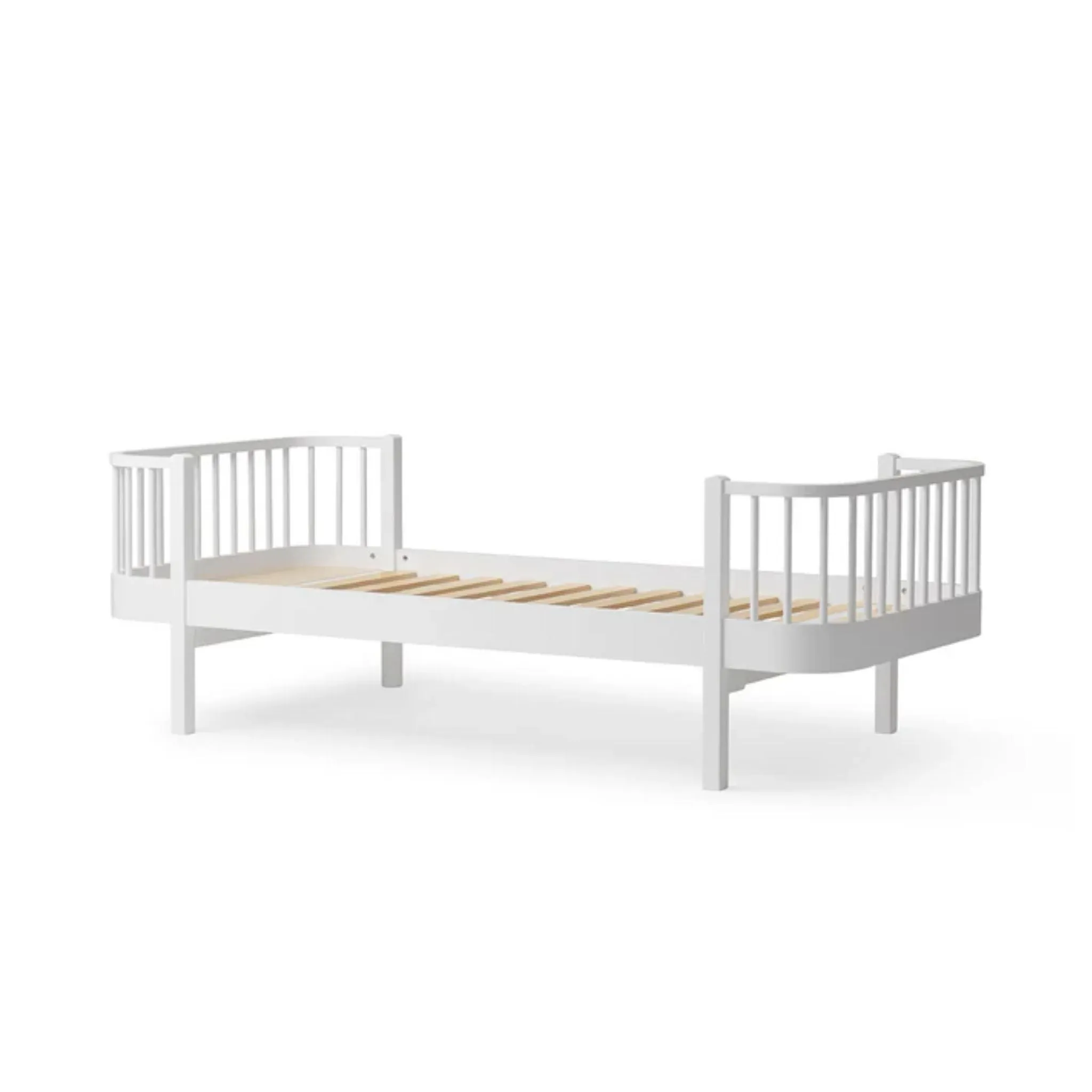 Oliver Furniture Wood Original Bed - White