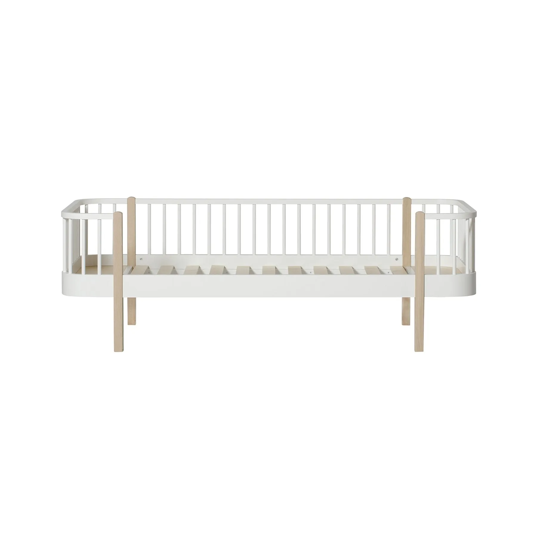 Oliver Furniture Wood Original Day Bed - White/Oak