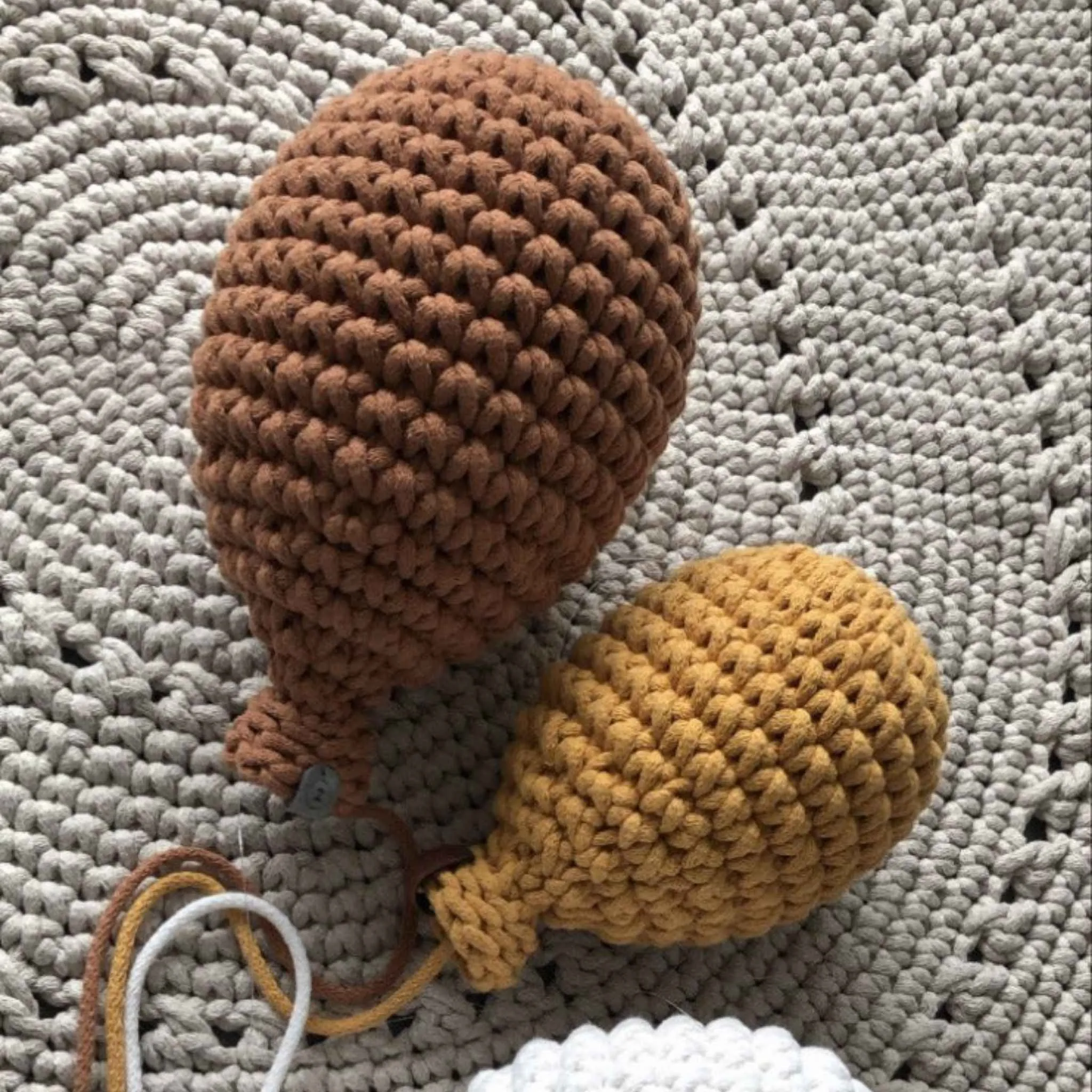 Zuri House Crochet Balloon - Cinnamon