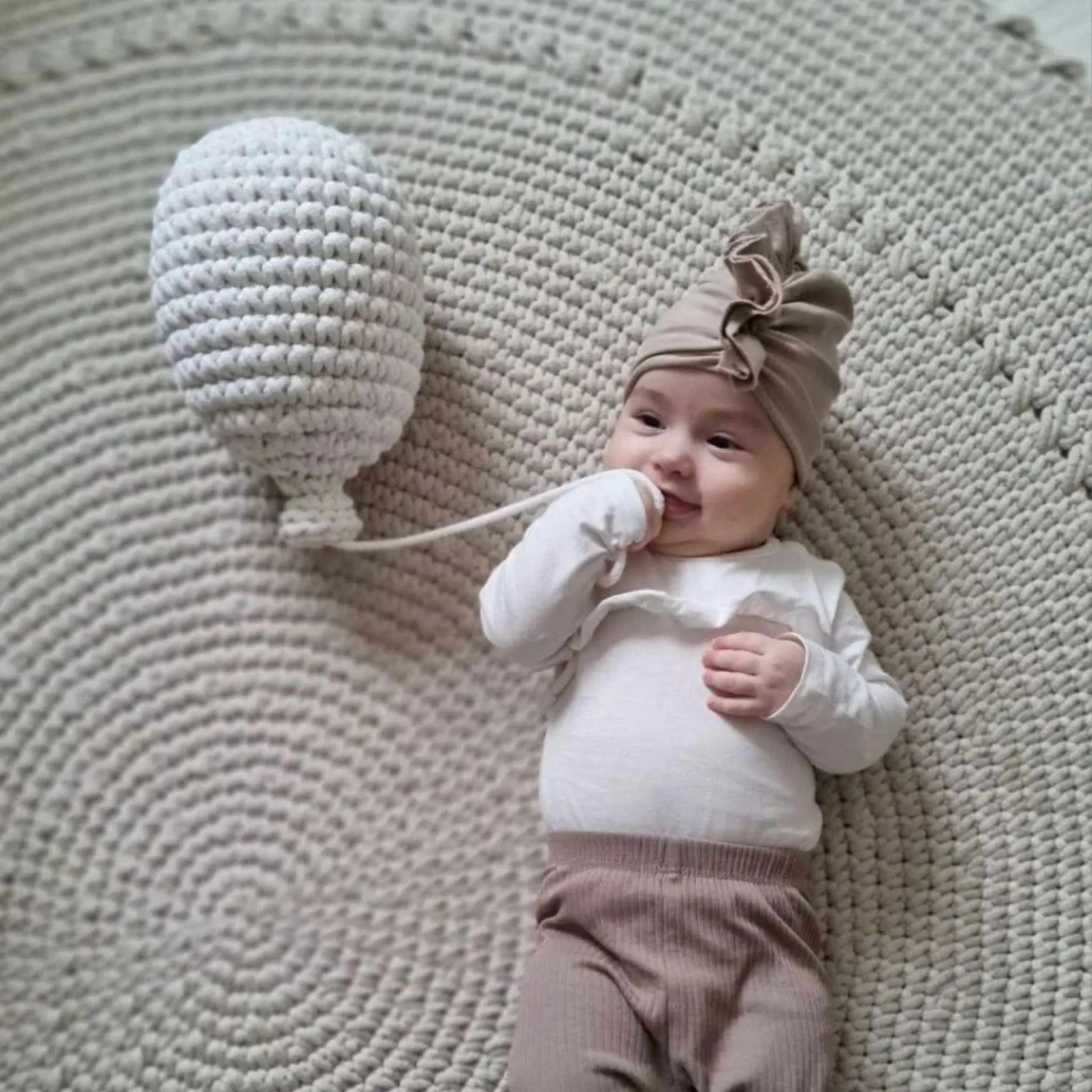 Zuri House Crochet Balloon - Ivory