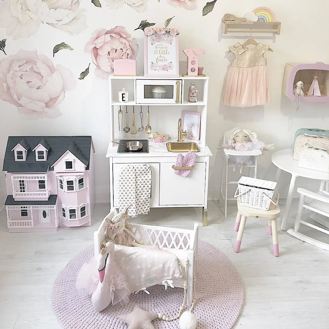 Zuri House Crochet Rug Moon - Pale Pink