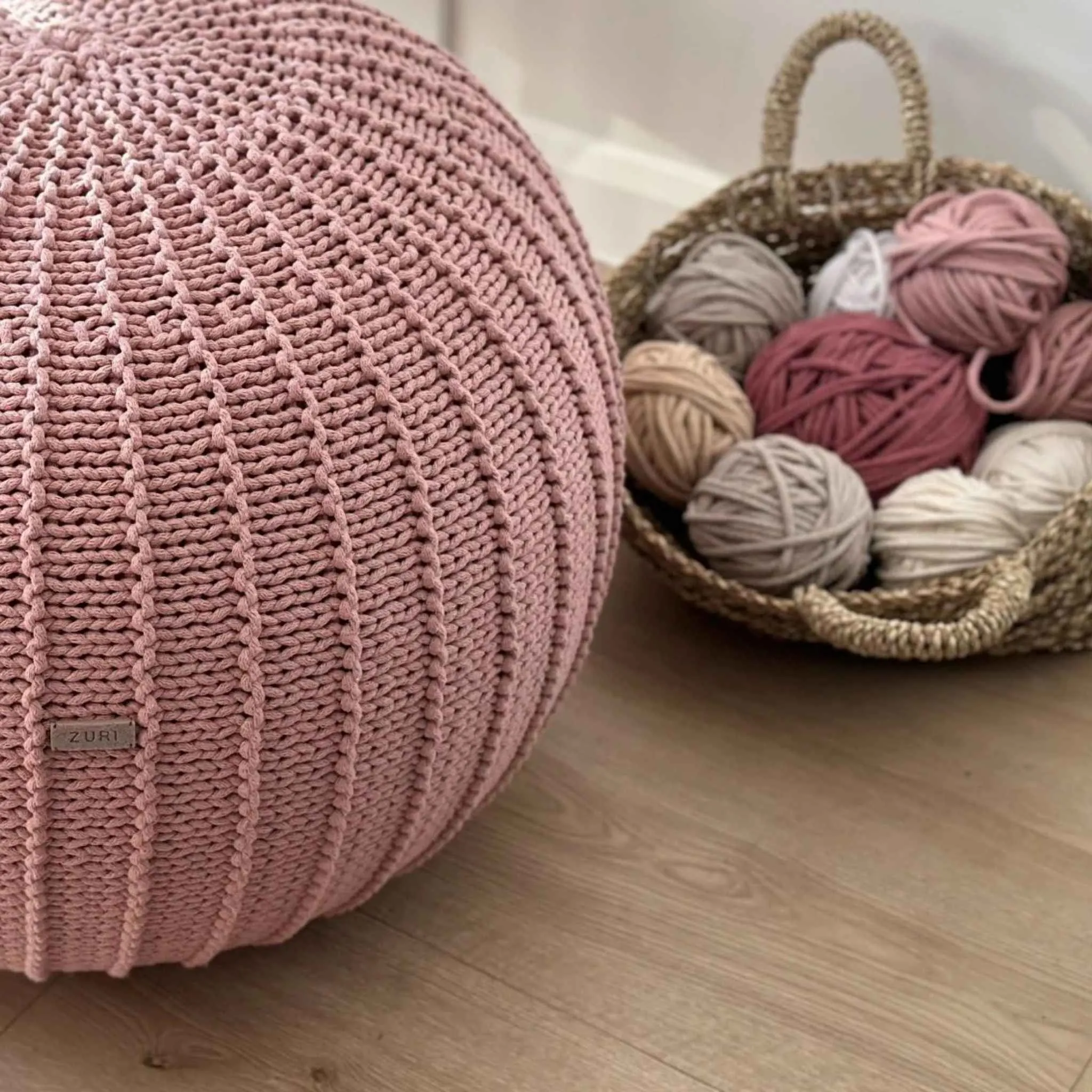 Zuri House Small Knitted Pouffe - Powder Pink